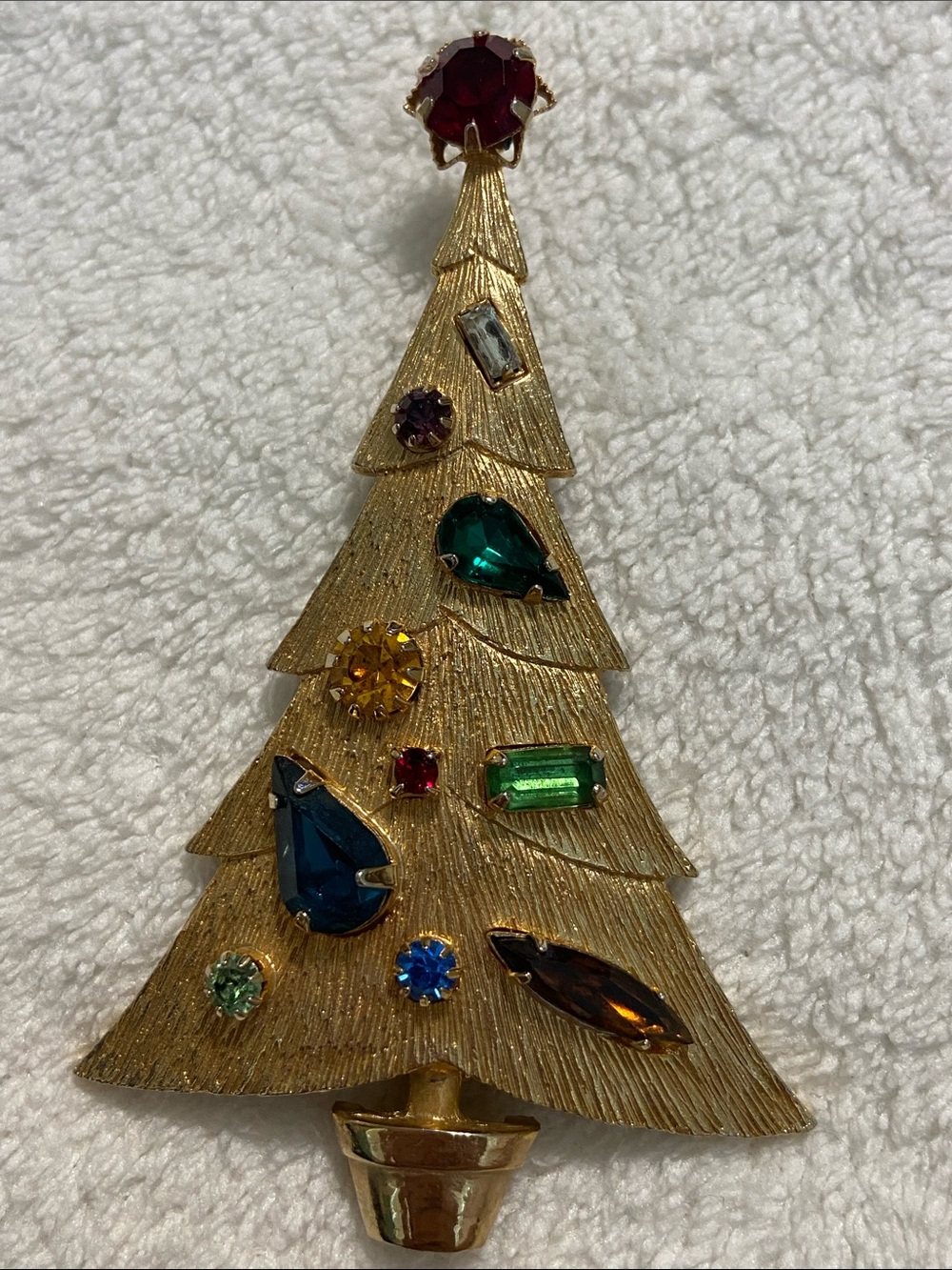 Vintage large Gold Christmas Tree Brooch with Multicolor Rhinestones